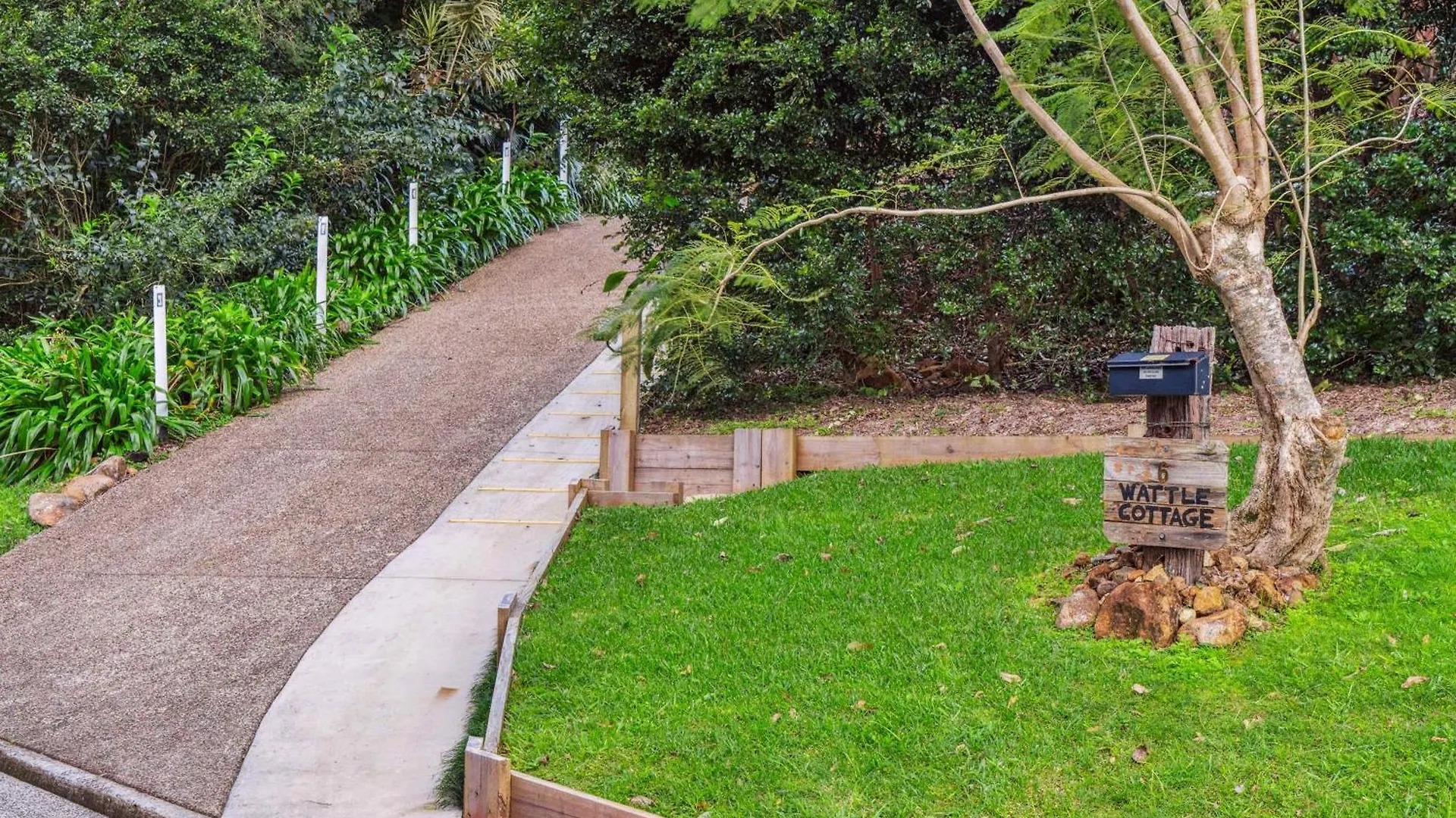 Casa de Férias Wattle Cottage - A Stylish Hinterland Escape Maleny