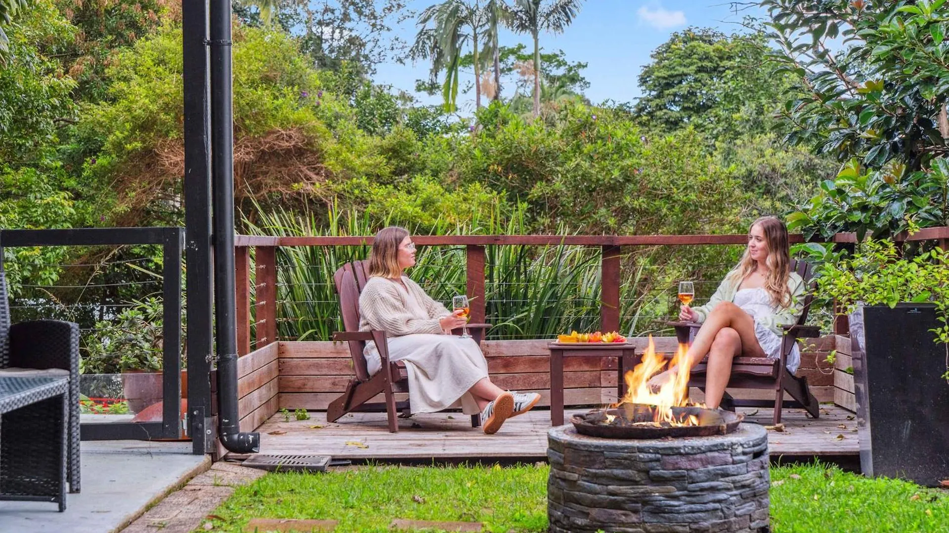 Wattle Cottage - A Stylish Hinterland Escape Maleny