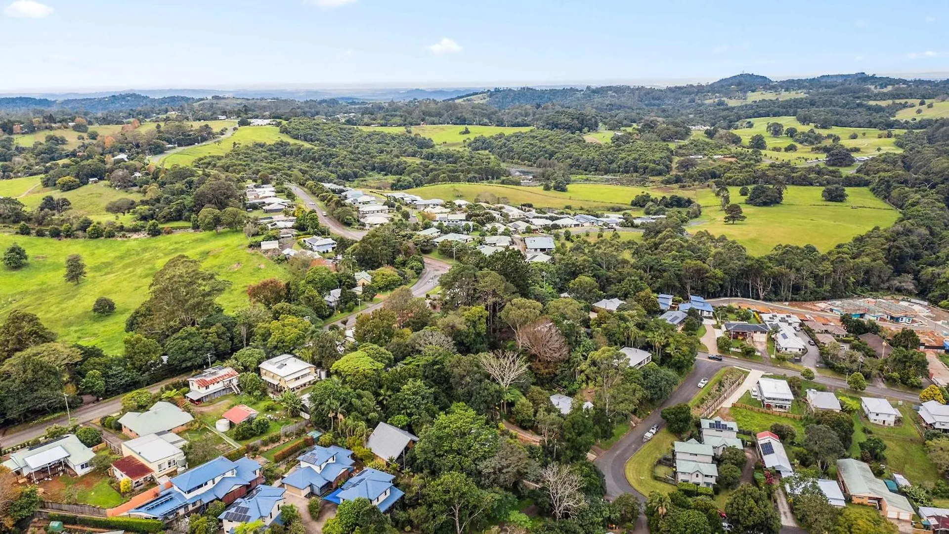 Casa de Férias Wattle Cottage - A Stylish Hinterland Escape Maleny